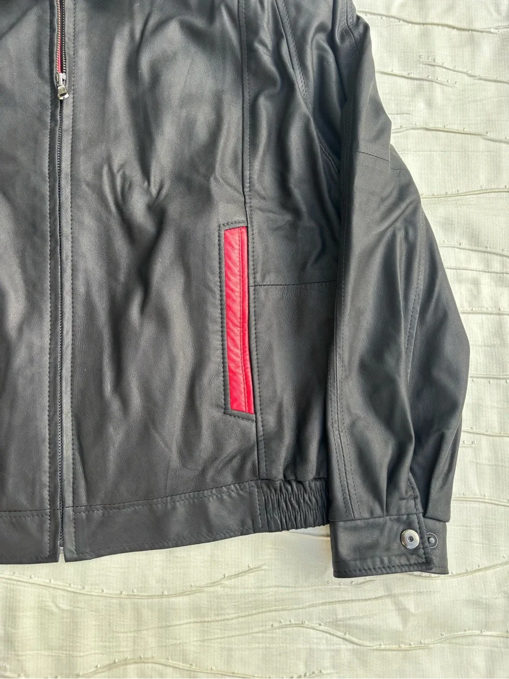 Remy Men's Lambskin Leather Bomber Jacket Black Red Trim Sz 38 Small Like New